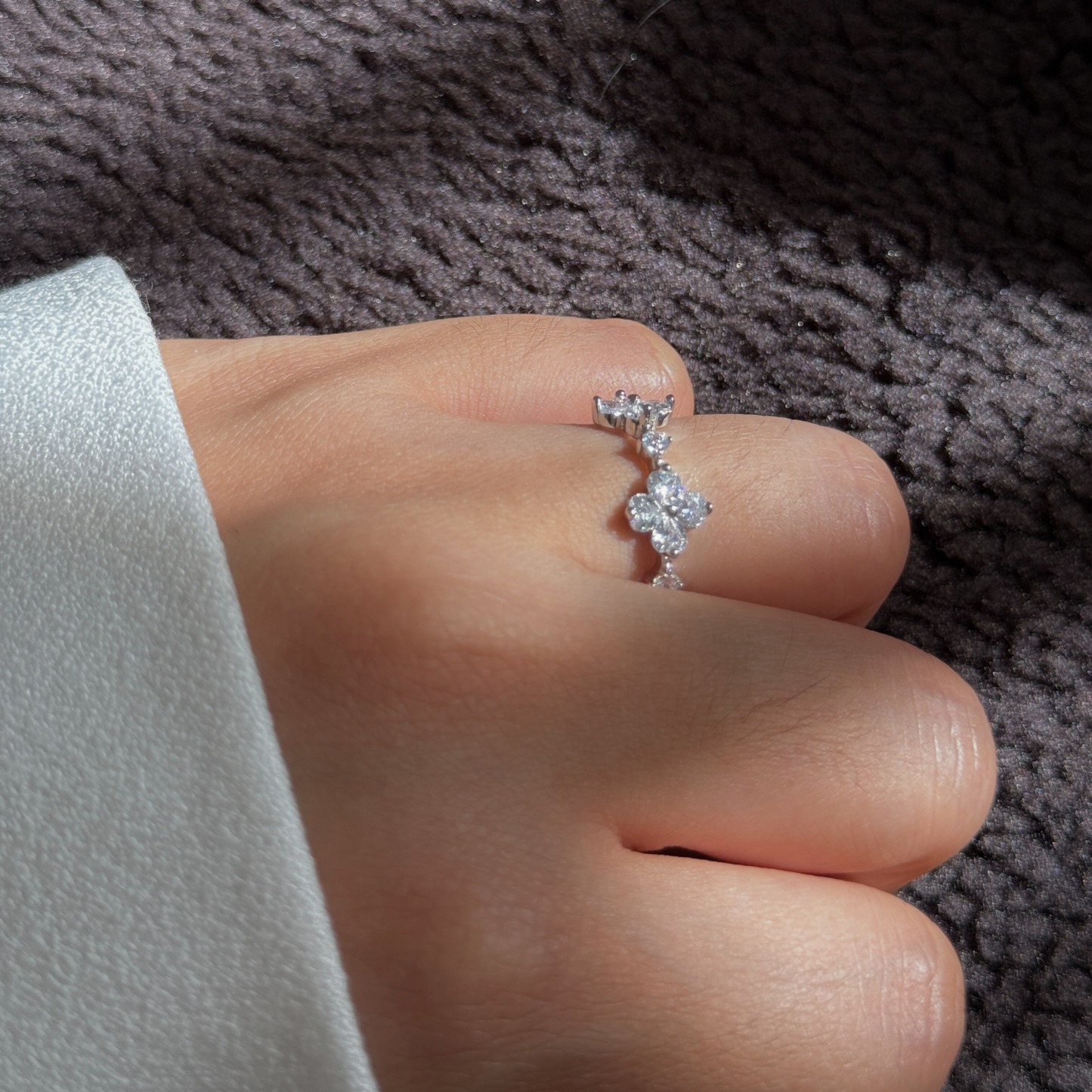 Havilah Blumen Kreuz Ring - Geonea