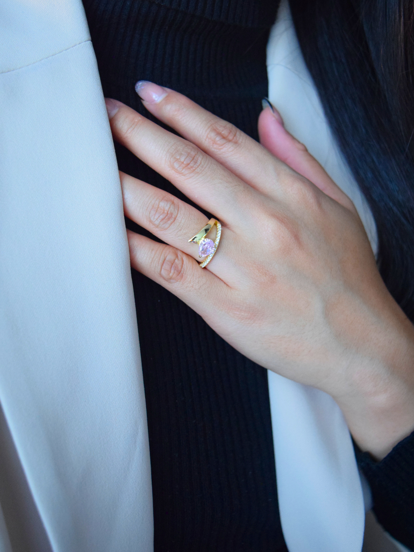 Noemi tropfenförmiger Ring - Geonea