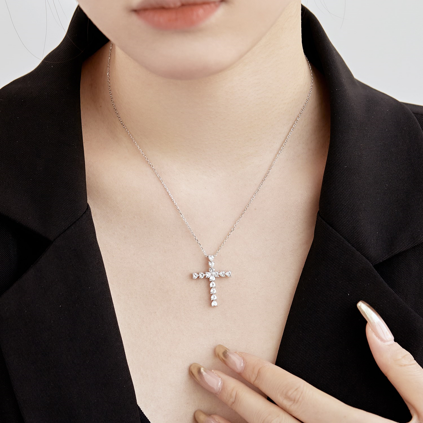 Emunah Kreuz-Herz Halskette - Geonea
