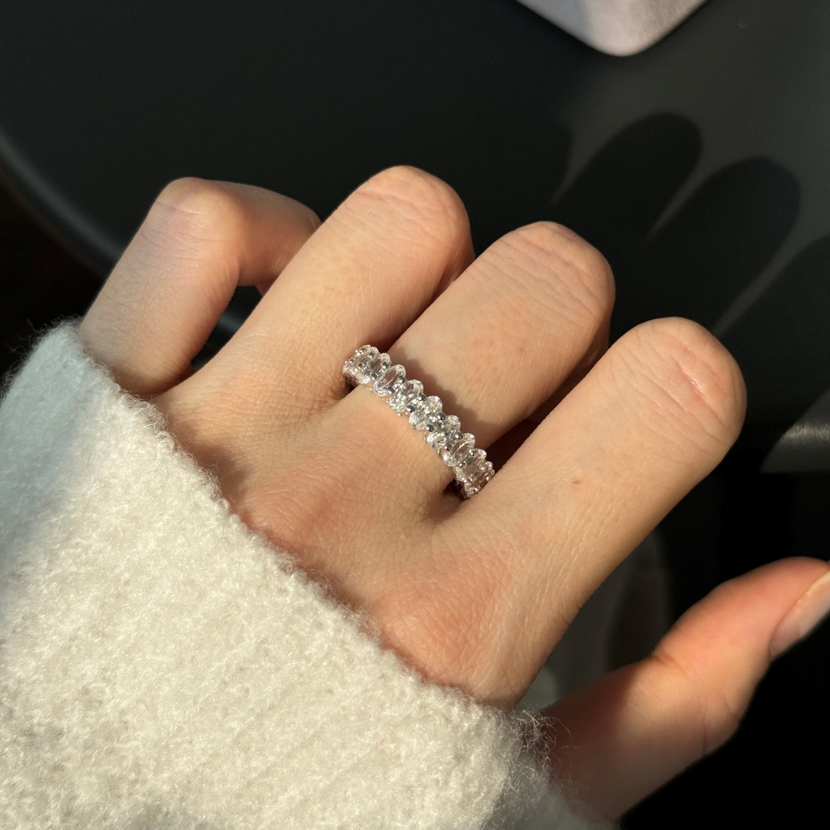 Zibiah Ring mit Baguette-Zirconia - Geonea