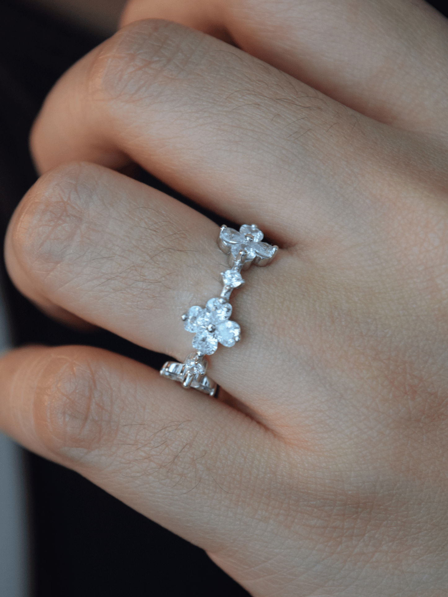 Havilah Blumen Kreuz Ring - Geonea