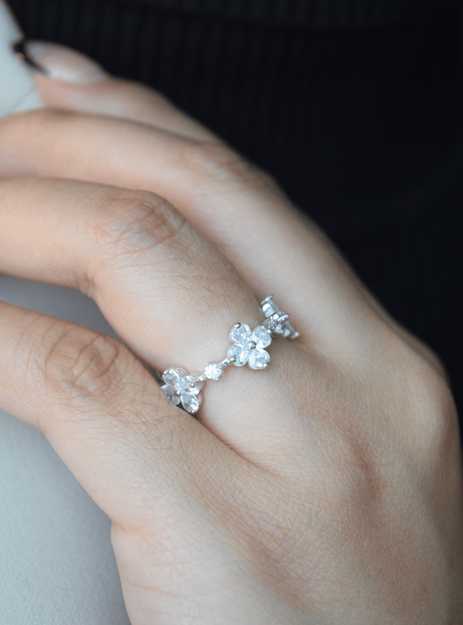 Havilah Blumen Kreuz Ring - Geonea