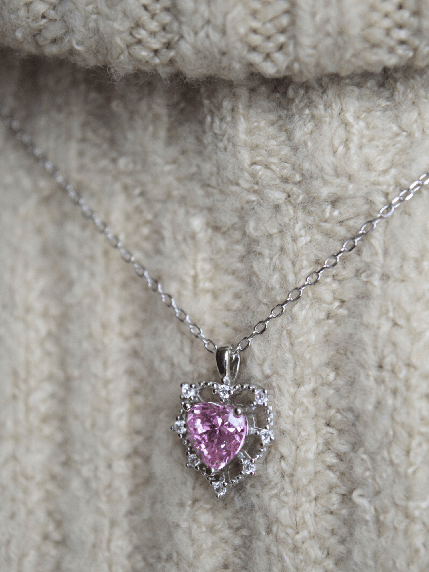 Bethel Rosa Herz Halskette - Geonea