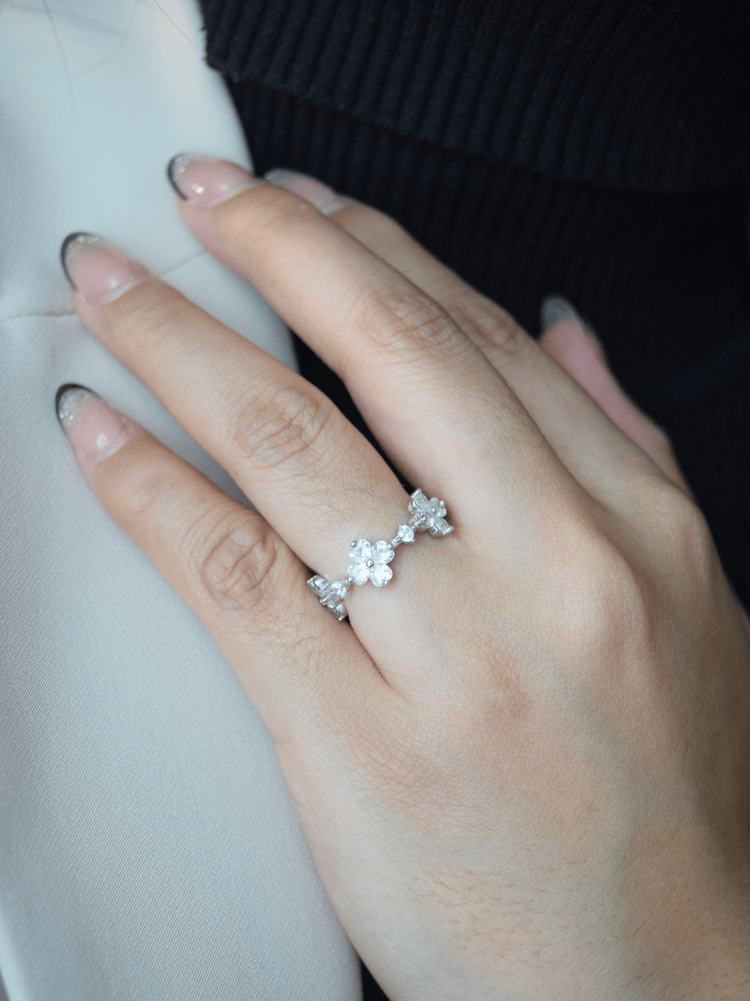 Havilah Blumen Kreuz Ring - Geonea