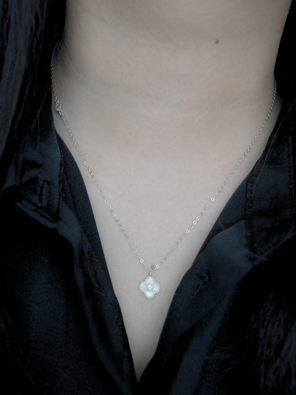 Calah Kleeblatt-Halskette - Geonea