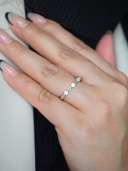 Aysha Eternity Ring - Geonea