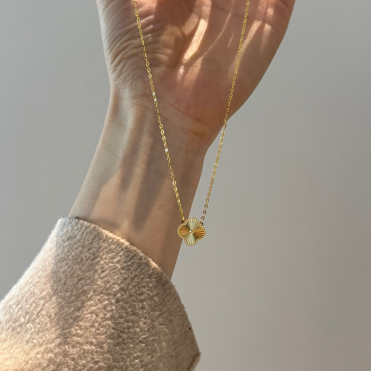 Kleeblatt Halskette -Rinah Gold